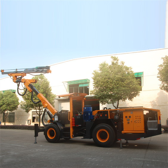 KJ311-CYTJ45(A) Tunnel Jumbo Drilling Rig Climbing Capacity：≦14° Operating Range: 3.5x3-6.5x5.5m